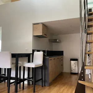Appartement Atypique Et Fraichement Renove, Saint-Vallier (Drome)