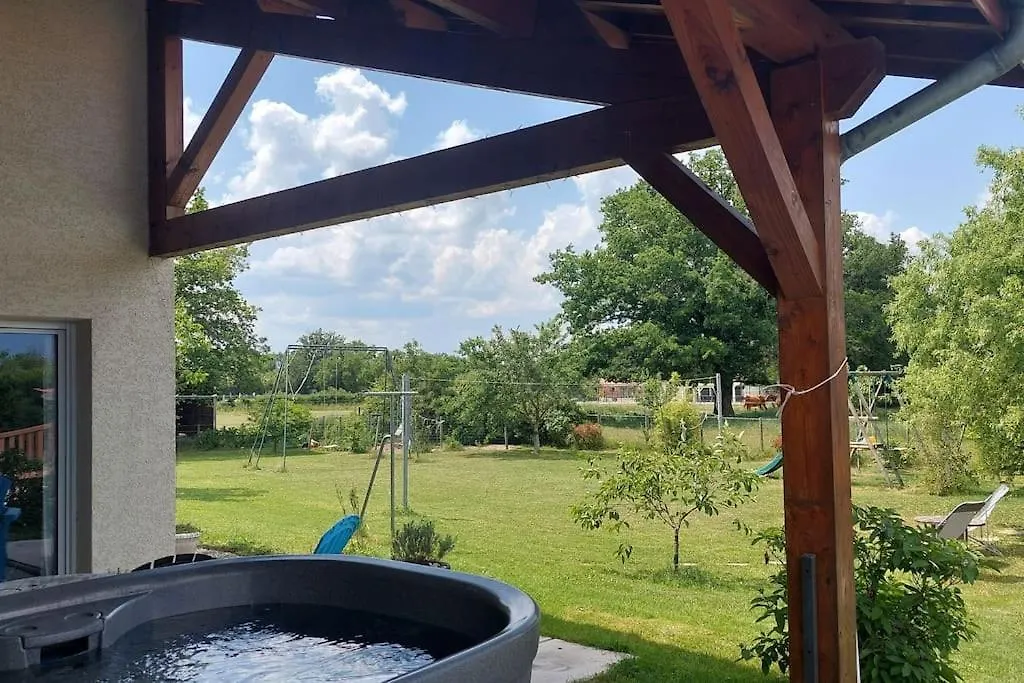 Le Gite De La Tranquilite Sainte-Foy-Saint-Sulpice Hébergement de vacances